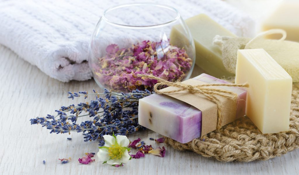صابون 12 گیاه علاج برای ترک پوست